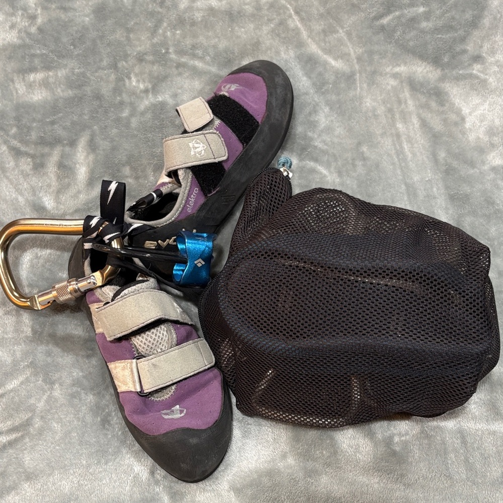Full set womens climbing gear- shoes, harness, accessories, bag